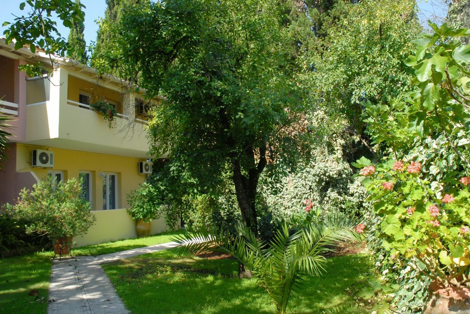 Spiti Prifti Apartments Gouvia Exterior photo